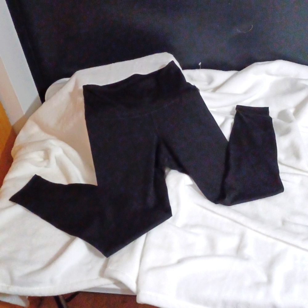 NWT Old Navy black High Rise Ankle Leggings size small